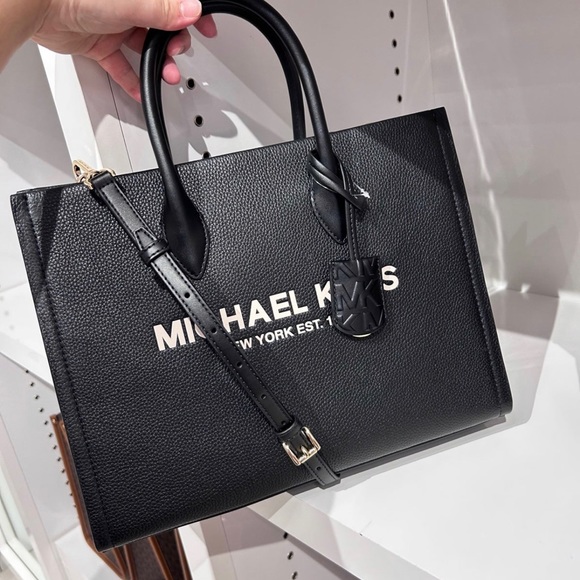 Michael Kors Mirella NWT MED 13”x10” BLACK - Picture 2 of 6